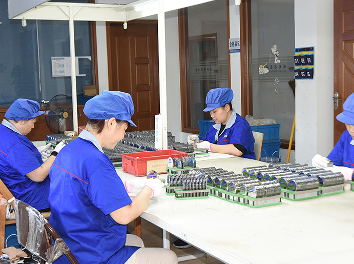 Yuyao safe & Beauty Lice Comb Factory.